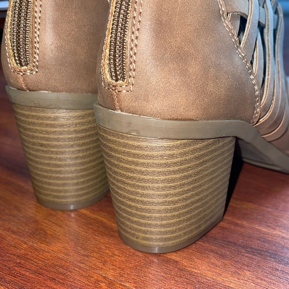 Womens Arizona Booties - Picture 11 of 11